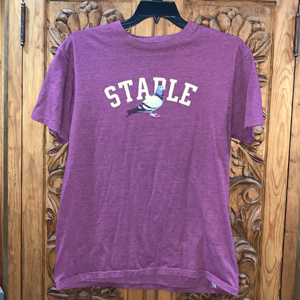 EUC Staple pigeon t shirt in maroon large